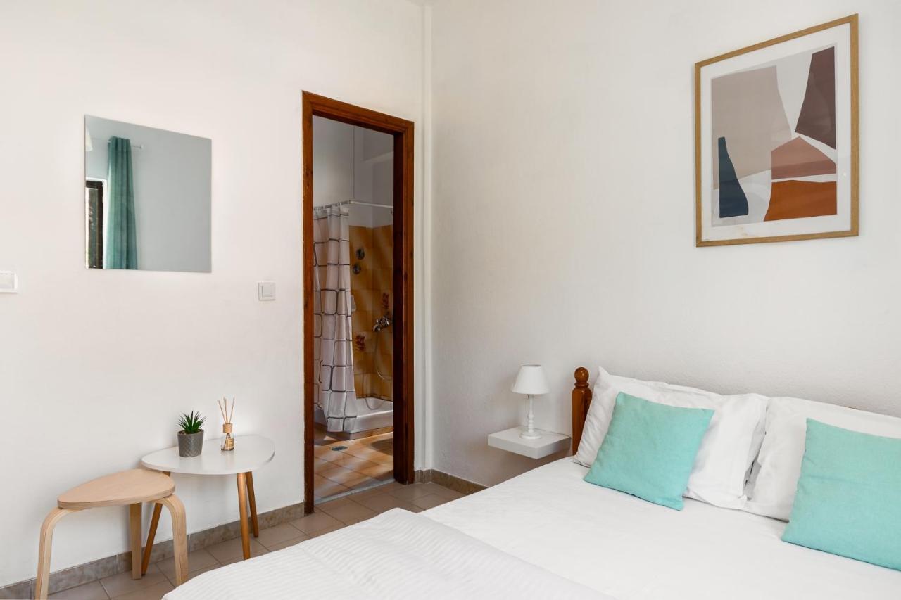The Springfield Corner Apartments By Konnect Ipsos Bagian luar foto