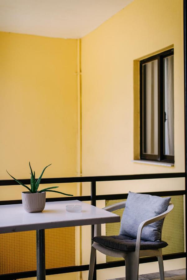The Springfield Corner Apartments By Konnect Ipsos Bagian luar foto