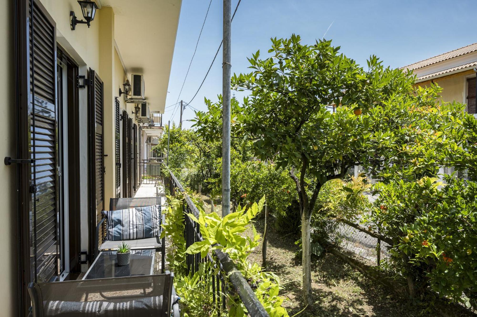 The Springfield Corner Apartments By Konnect Ipsos Bagian luar foto